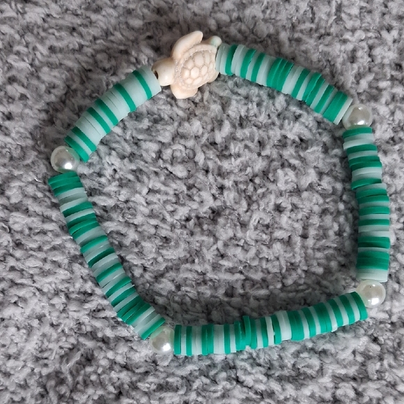 Jewelry - Sea Turtle Green Beaded Stretch Bracelet